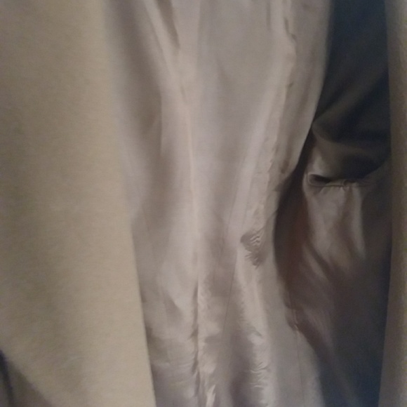 Louben tan jacket - Picture 4 of 5